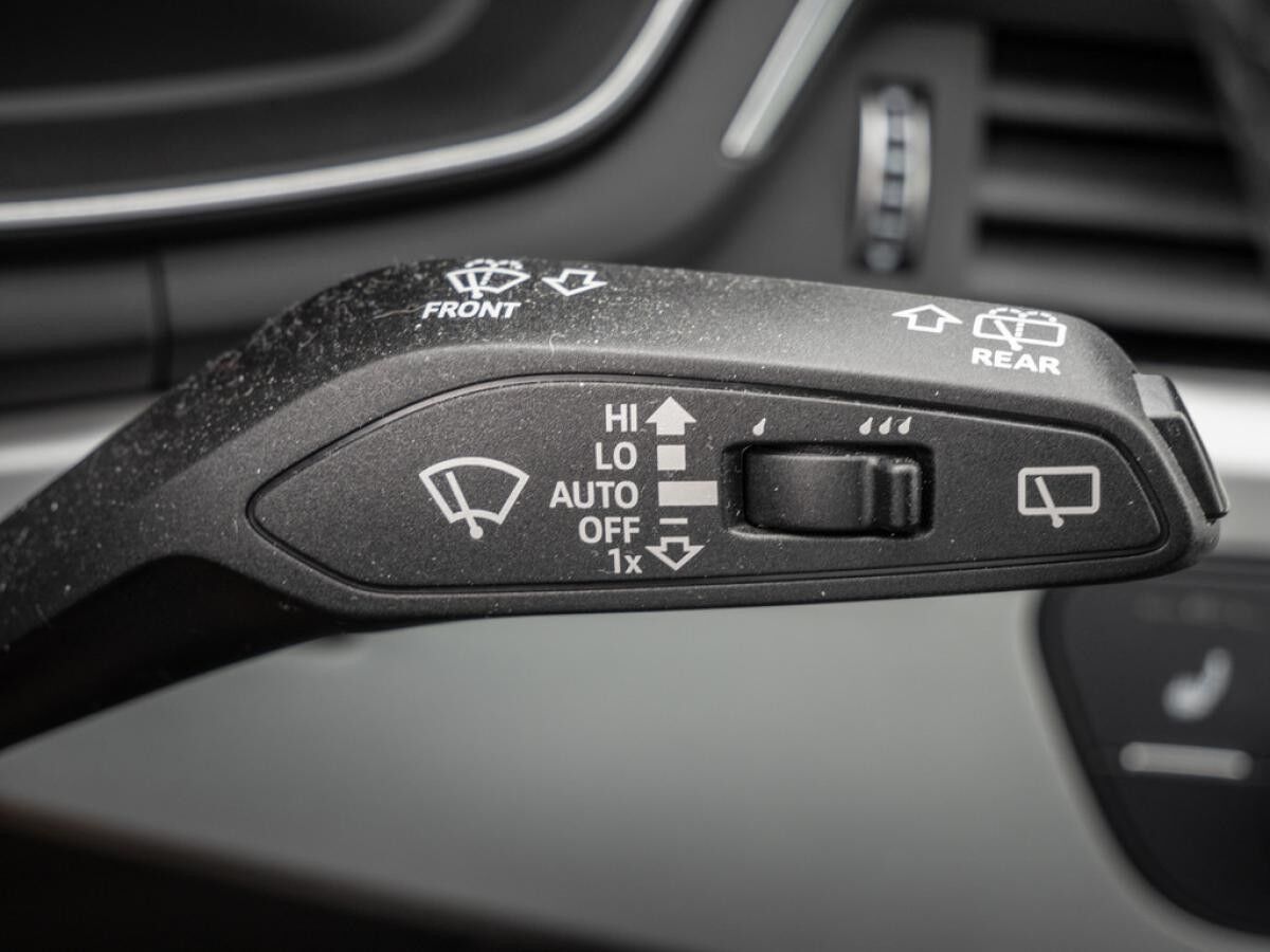 Audi A4 Avant 35 2.0 TFSI S line S tronic AHK ACC Navi