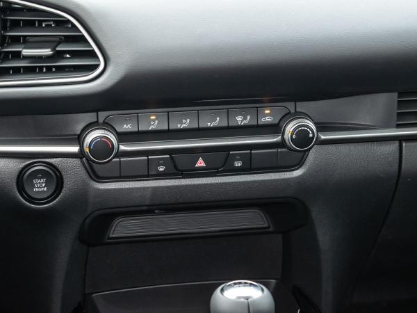 Mazda CX-30 Prime-Line Advanced Head-Up Display; Rückfahrkamera