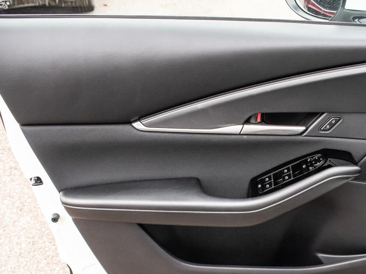 Mazda CX-30 Prime-Line Advanced Head-Up Display; Rückfahrkamera