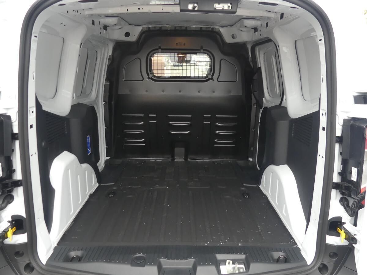 Ford Transit Courier Trend 100 PS Benziner * Sofort Verfügbar *