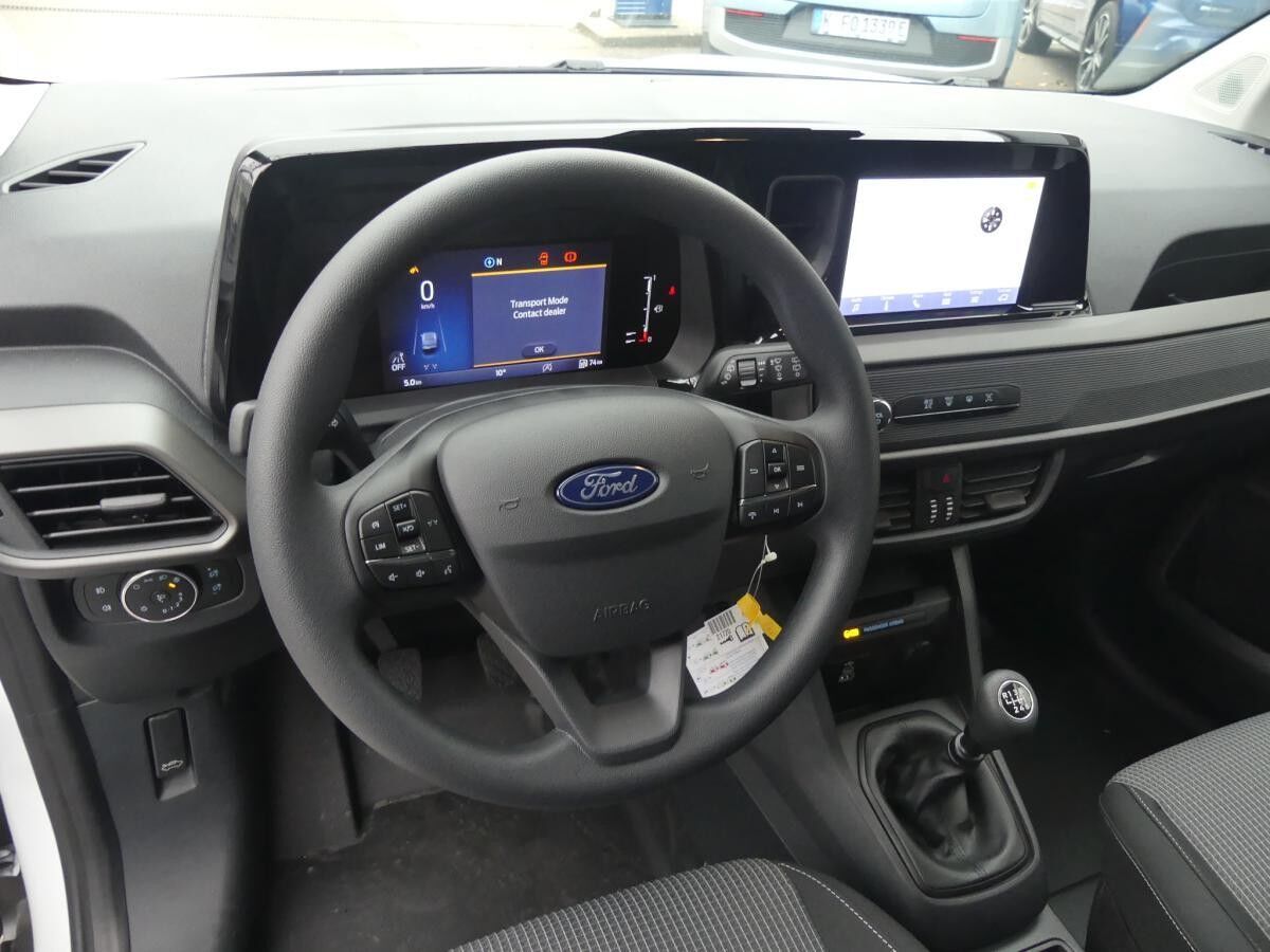 Ford Transit Courier Trend 100 PS Benziner * Sofort Verfügbar *