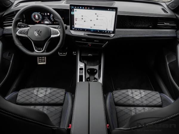 Volkswagen Passat 2.0 l TDI DSG R-Line Black Style Navi Pro Max