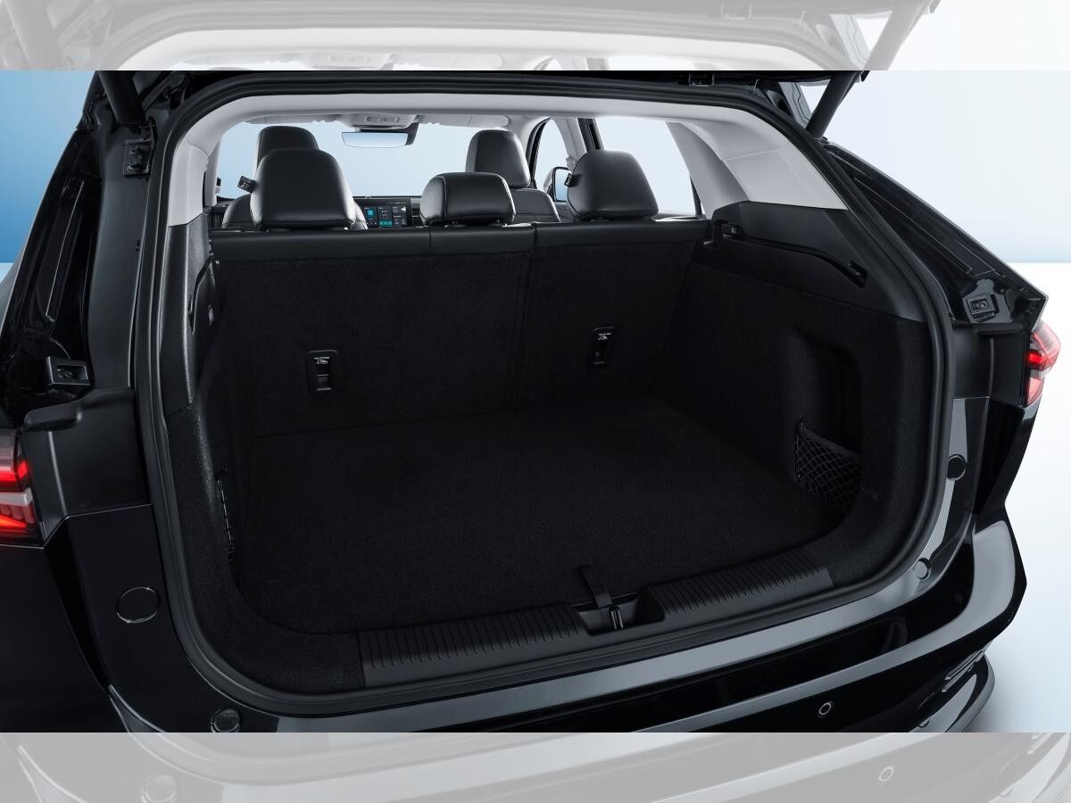 MG HS 1.5 AT Luxury in Pearl White