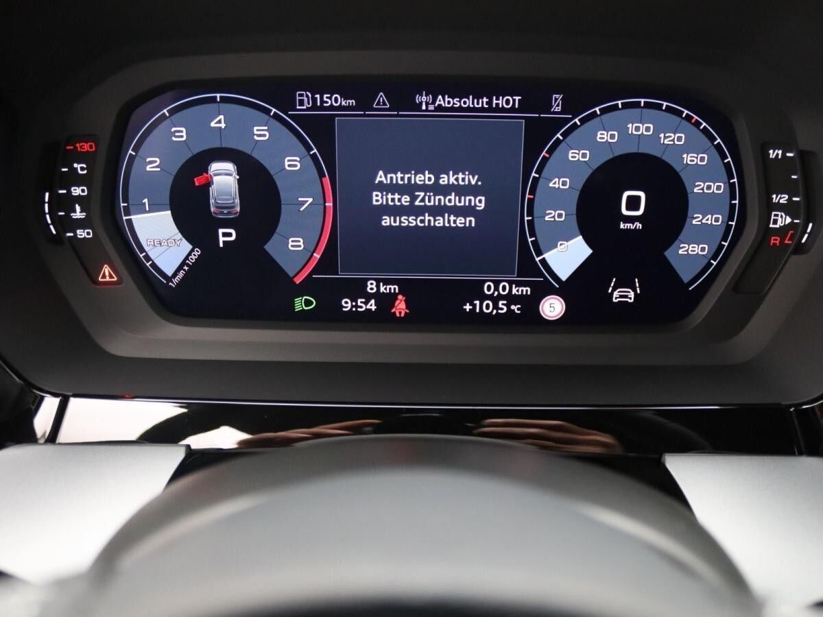 Audi A3 Sportback S-Line 30 TFSI S-tronic / LED, RFK