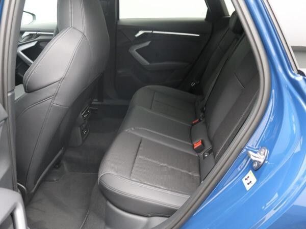 Audi A3 Sportback S-Line 35 TFSI S-tronic / LED, RFK