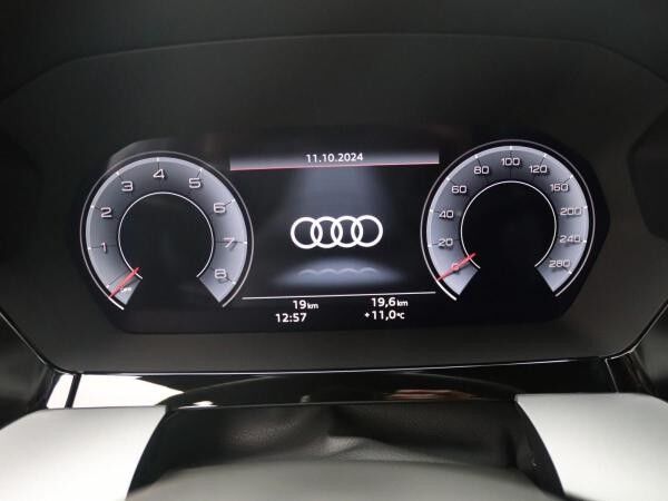 Audi A3 Sportback S-Line 35 TFSI S-tronic / LED, RFK