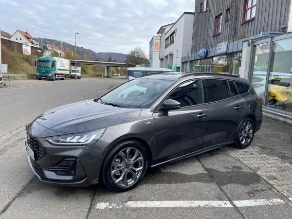 Ford Focus Turnier ST-Line X 125PS / LED / Winterpaket / Lagerfahrzeug