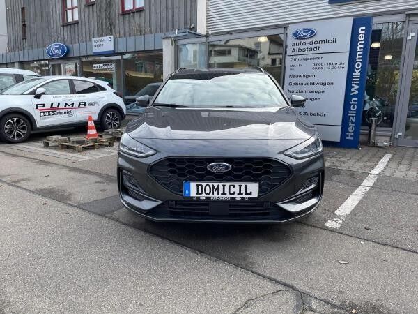 Ford Focus Turnier ST-Line X 125PS / LED / Winterpaket / Lagerfahrzeug