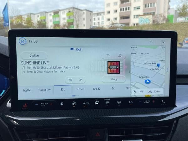 Ford Focus Turnier ST-Line X 125PS / LED / Winterpaket / Lagerfahrzeug