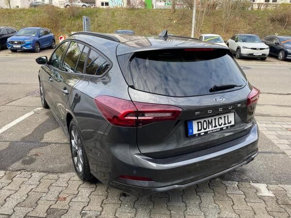 Ford Focus Turnier ST-Line X 125PS / LED / Winterpaket / Lagerfahrzeug