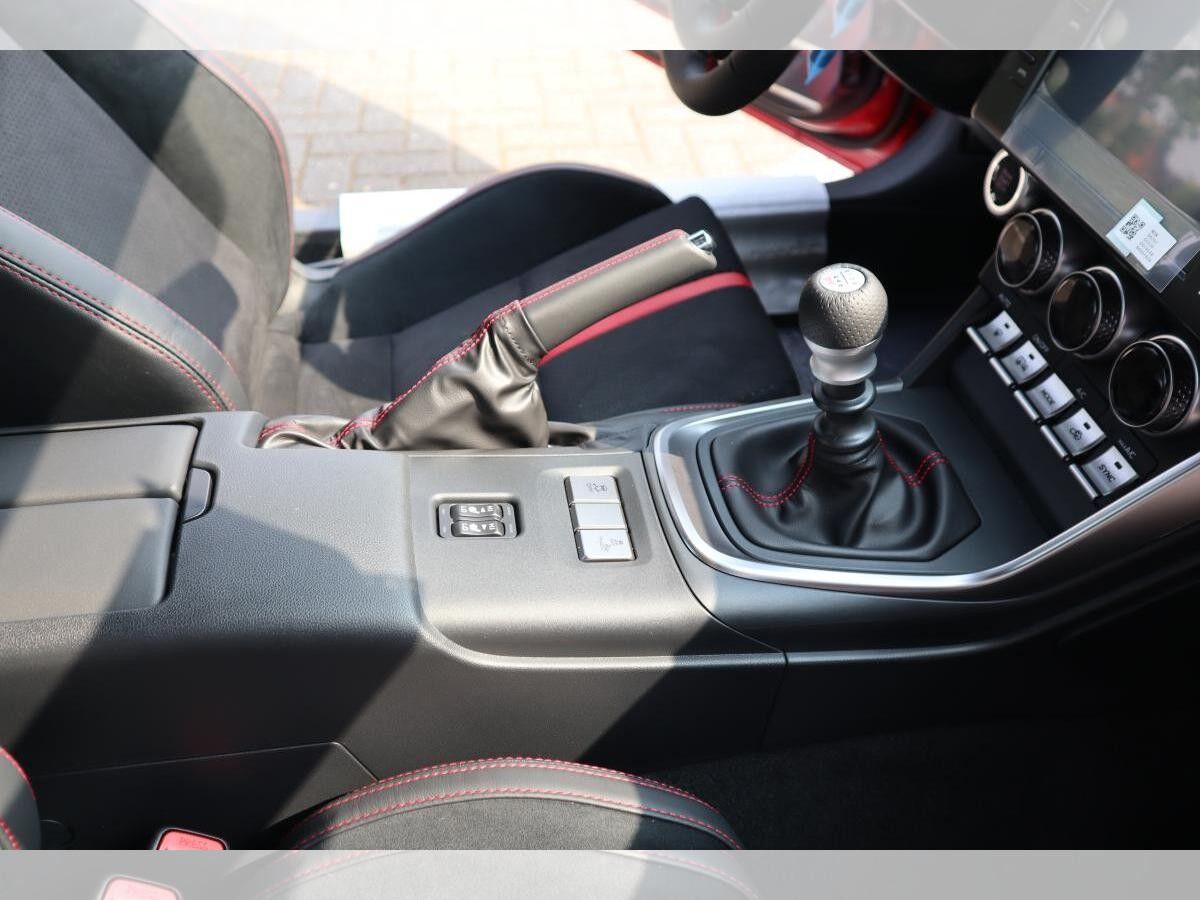 Subaru BRZ Sport mit STI-Paket 2024