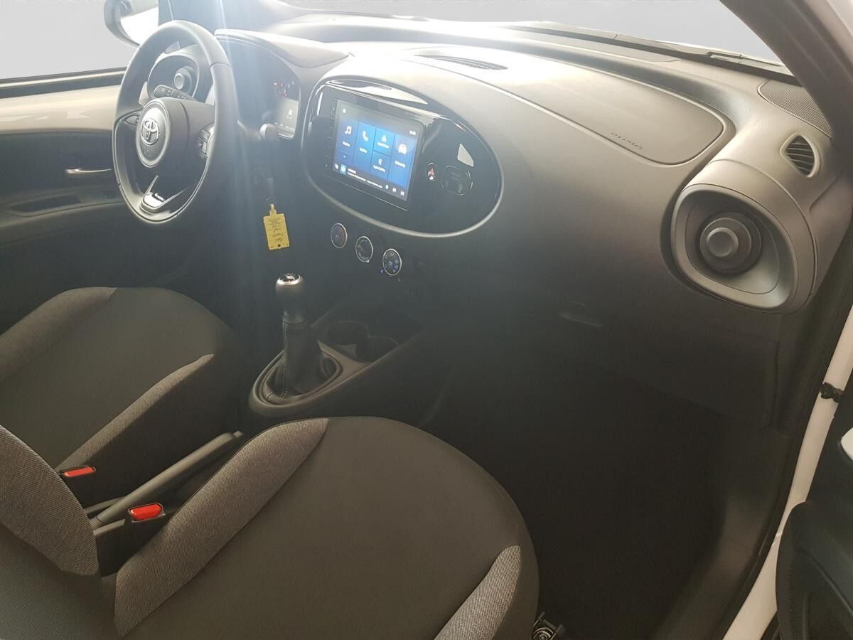 Toyota Aygo X 72PS Business Edition**Engelbart-AKTION** Sitzheizung / Rückfahrkamera **Inkl.Service**