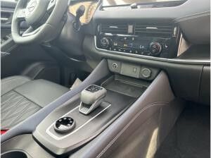 Nissan Qashqai Tekna+ 4x4 1.3 DIG-T MHEV HUD LED Navi Leder Memory Sitze Allrad
