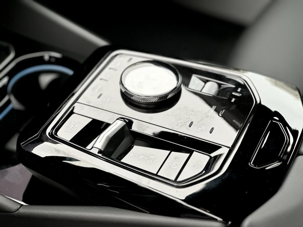 BMW i5 M60 xDrive Limousine M Sport Pro AHK Driv Prof B&W
