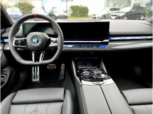 BMW i5 M60 xDrive Limousine M Sport Pro AHK Driv Prof B&W