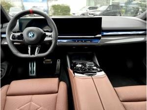 BMW i5 M60 xDrive | UPE 126.760,- | Limousine Sportpaket Head-Up DAB
