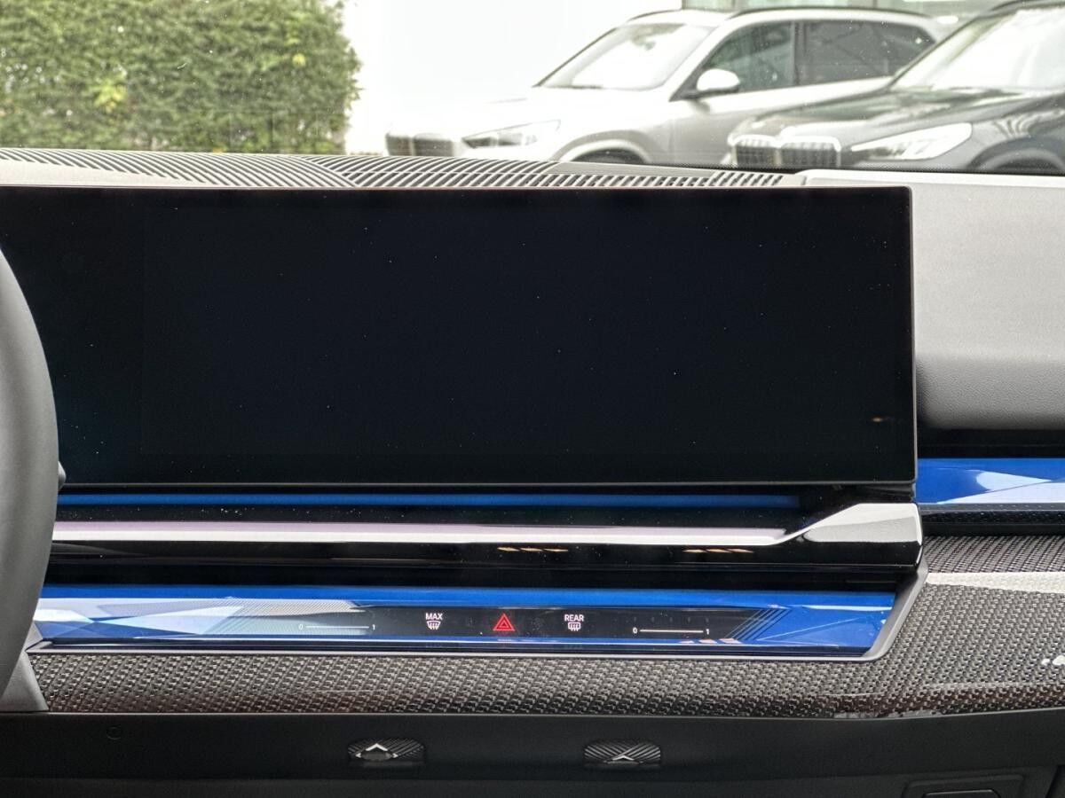 BMW i5 M60 xDrive | UPE 126.760,- | Limousine Sportpaket Head-Up DAB