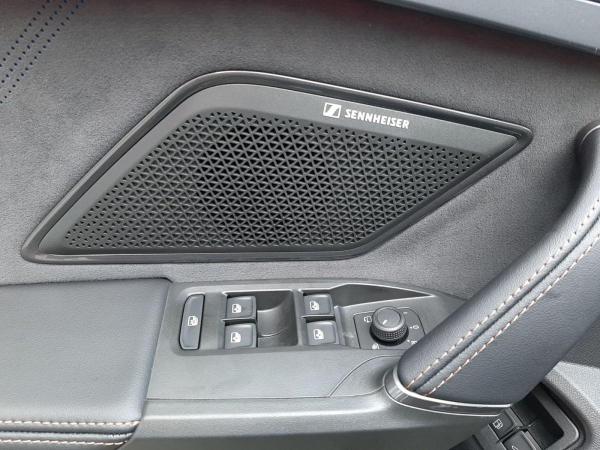 Cupra Leon Sportstourer VZ HYBRID 272PS *AHK*Sennheiser*NAVI*1xSOFORT!