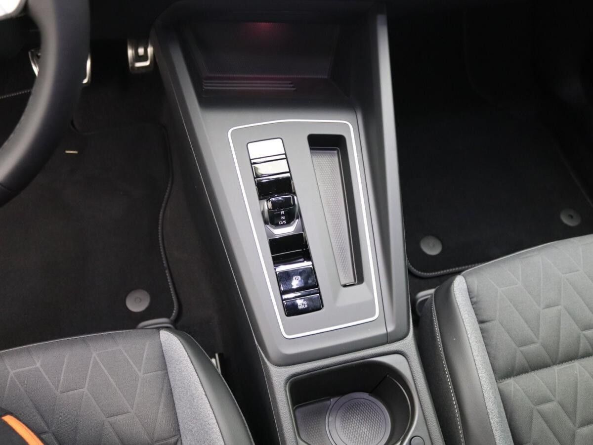 Volkswagen Golf Variant Goal 2.0 TDI DSG / AHK, LED, Navi