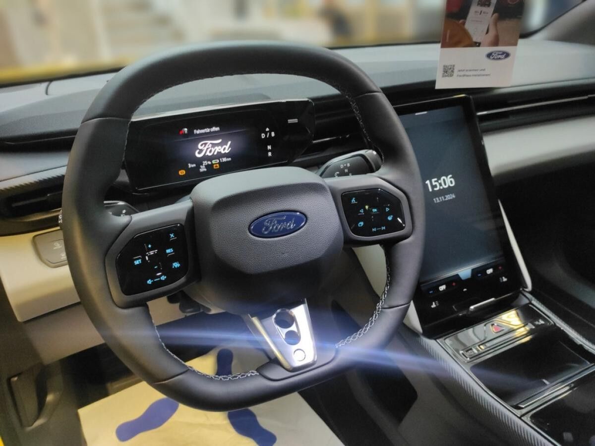 Ford Capri PREMIUM EXT. RANGE RWD *PANO-DACH*  SOFORT VERFÜGBAR