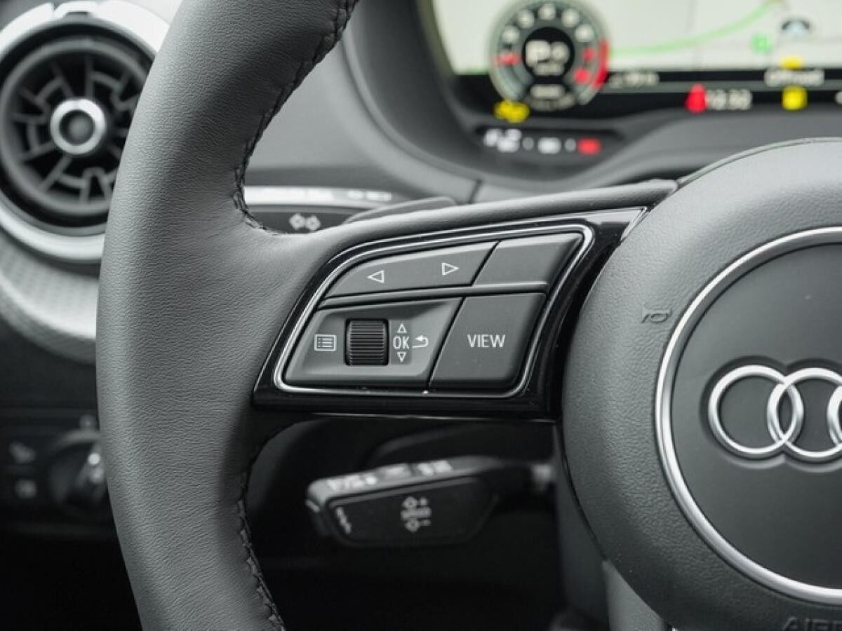 Audi Q2 advanced 35 TFSI S tronic /