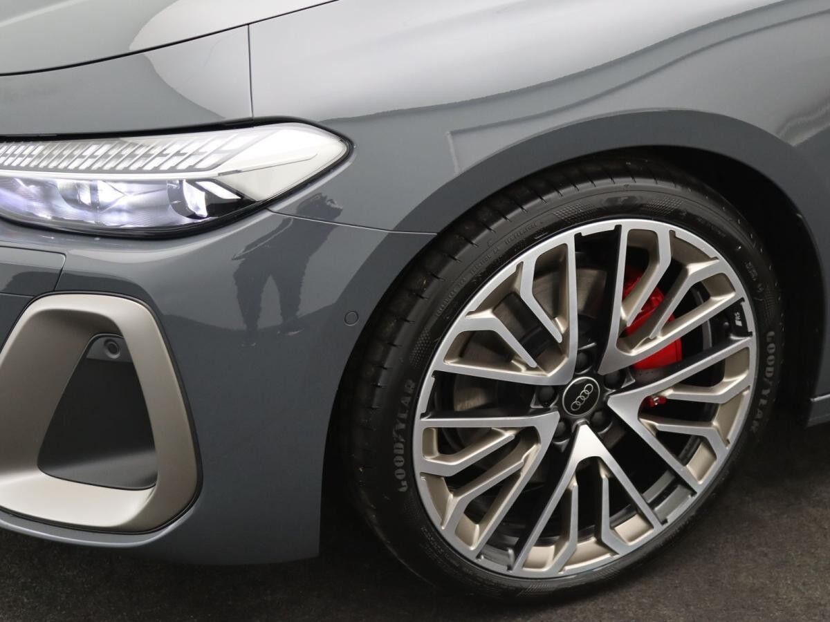 Audi A5 Avant edition one TDI quattro / OLED, Matrix