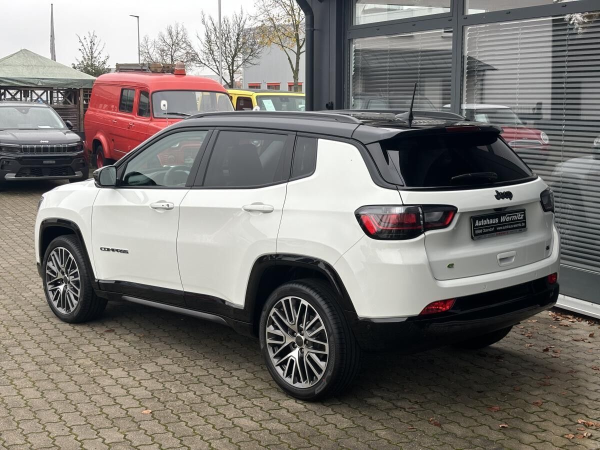 Jeep Compass 1.5 E-Hybrid Summit Automatik *LEDER*LED*SHZ*PDC*ACC*360Grad*19Zoll*Sofort