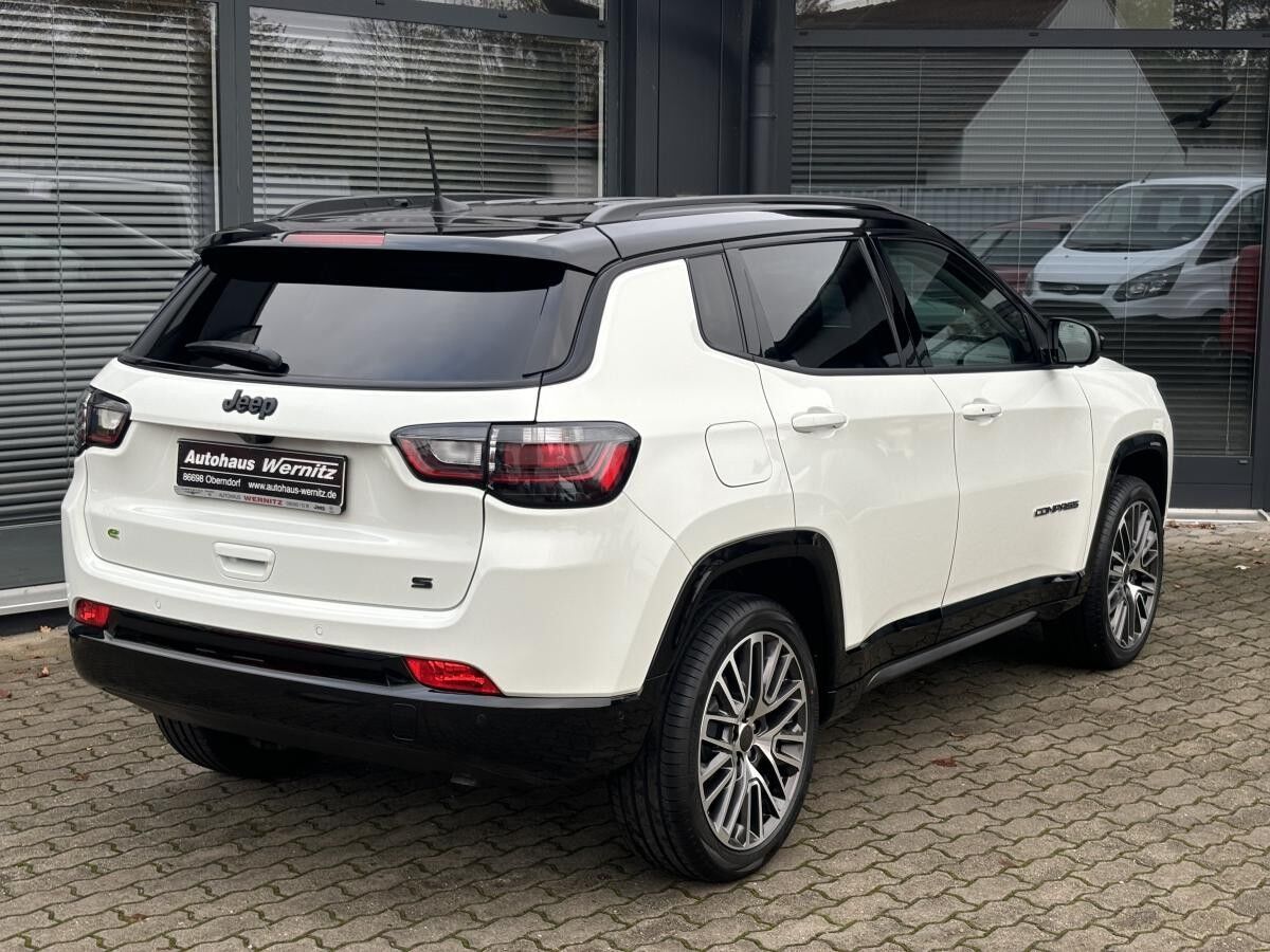 Jeep Compass 1.5 E-Hybrid Summit Automatik *LEDER*LED*SHZ*PDC*ACC*360Grad*19Zoll*Sofort