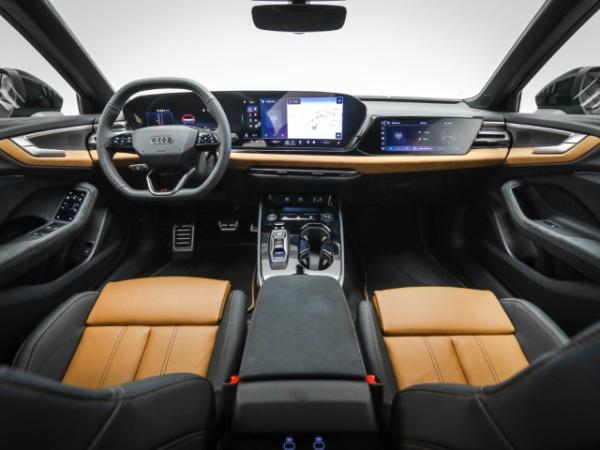 Audi A5 Avant TDI quattro S line Exclusive Matrix B&O ACC HUD