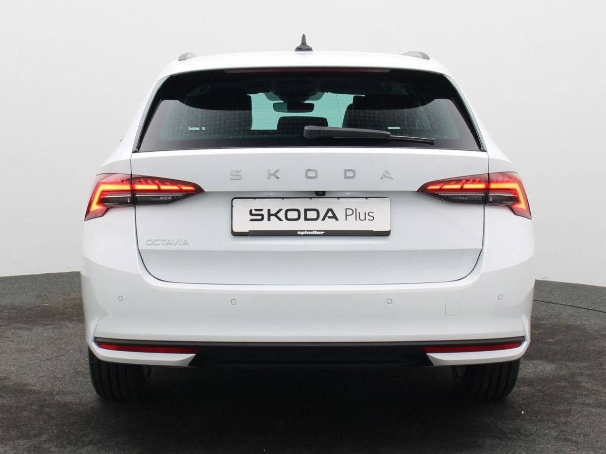 Skoda Octavia Selection 1.5TSI DSG / Navi, Matrix, RFK