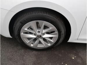 Skoda Octavia Selection 1.5TSI DSG / Navi, Matrix, RFK