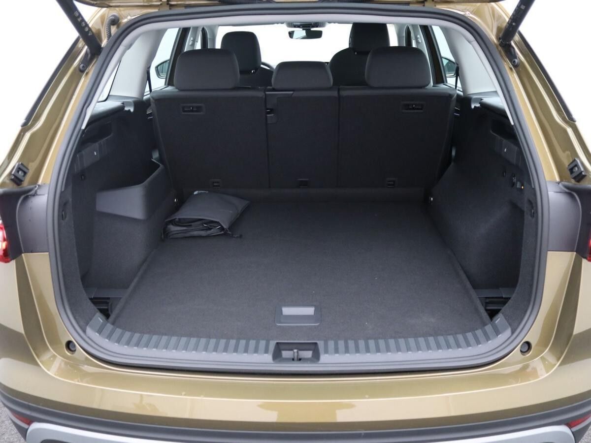 Skoda Kodiaq Selection 1.5TSI DSG /AHK, RFK, LED, Navi