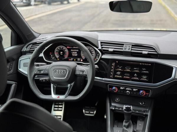 Audi Q3 Sline 35 TFSI KAMERAS*ACC*AHK*MATRIX*PANO*SONOS*NAVI