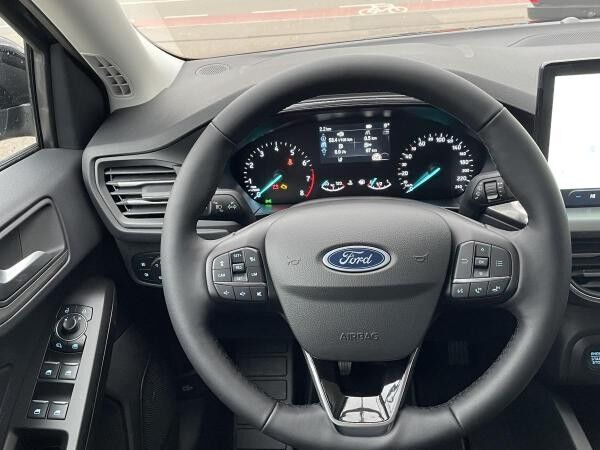 Ford Focus Titanium Edition 125 PS * Sofort Verfügbar *