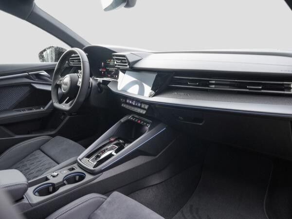 Audi S3 Sportback quattro Matrix, Pano, Navi, Carbon