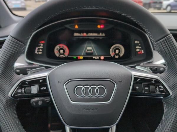 Audi A6 Avant S line 50 TDI quattro tiptronic