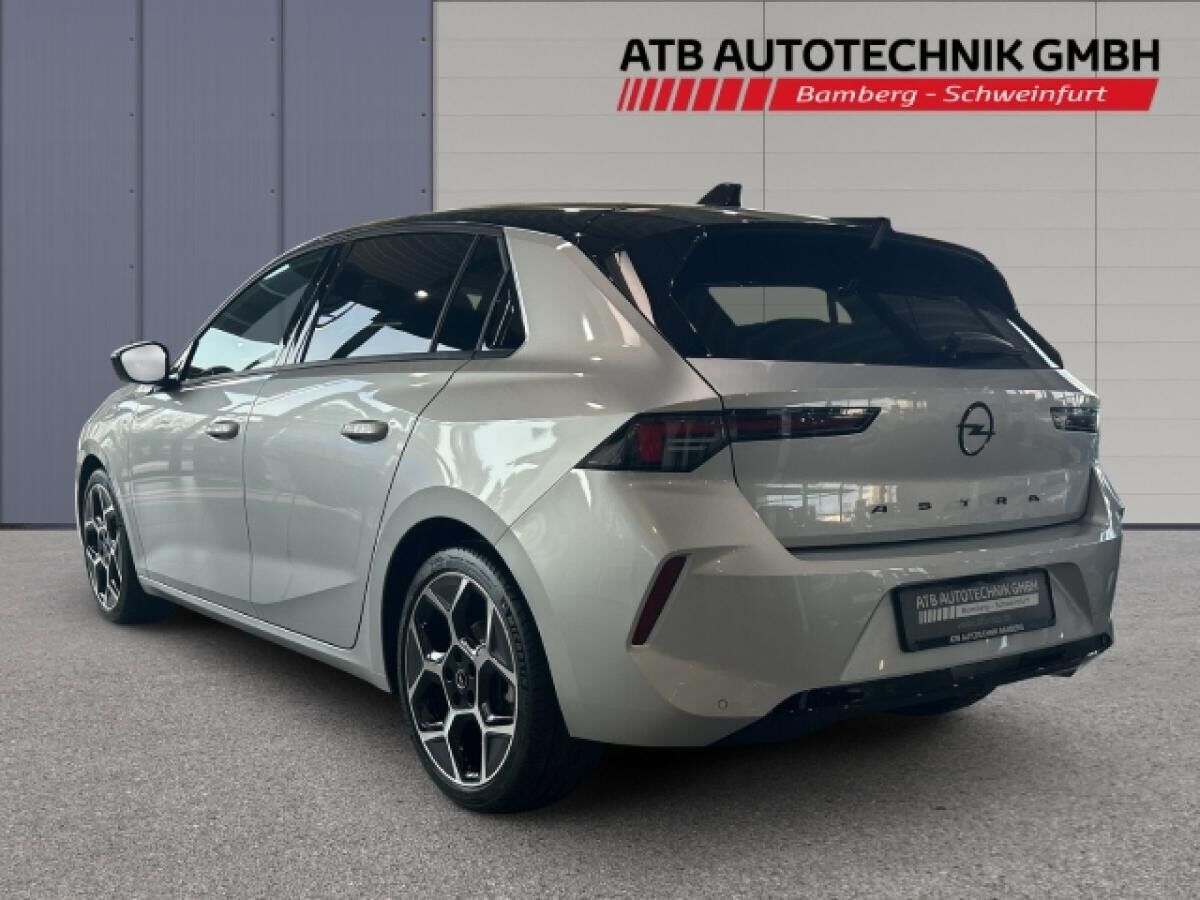 Opel Astra Ultimate befr. Sonderangebot!! HUD Panorama Navi sofort verfügbar!