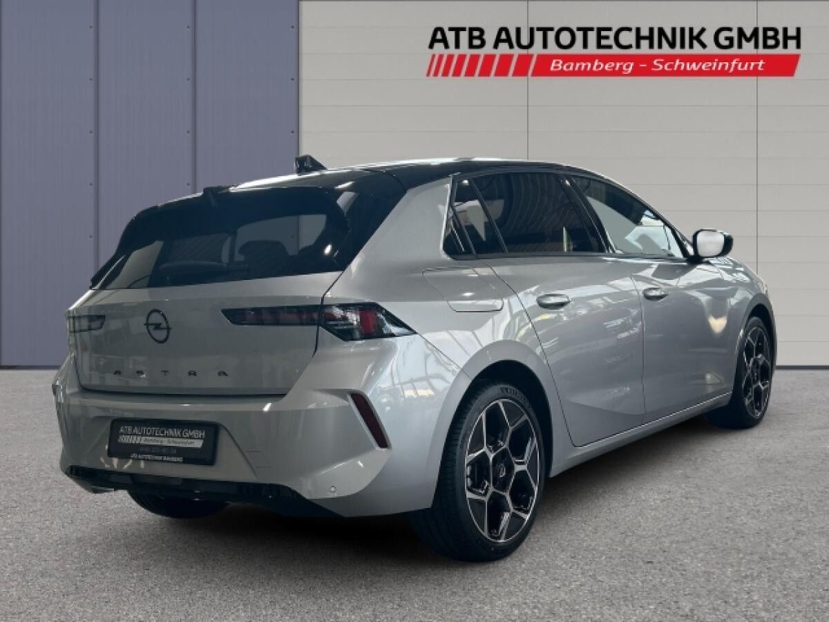 Opel Astra Ultimate befr. Sonderangebot!! HUD Panorama Navi sofort verfügbar!
