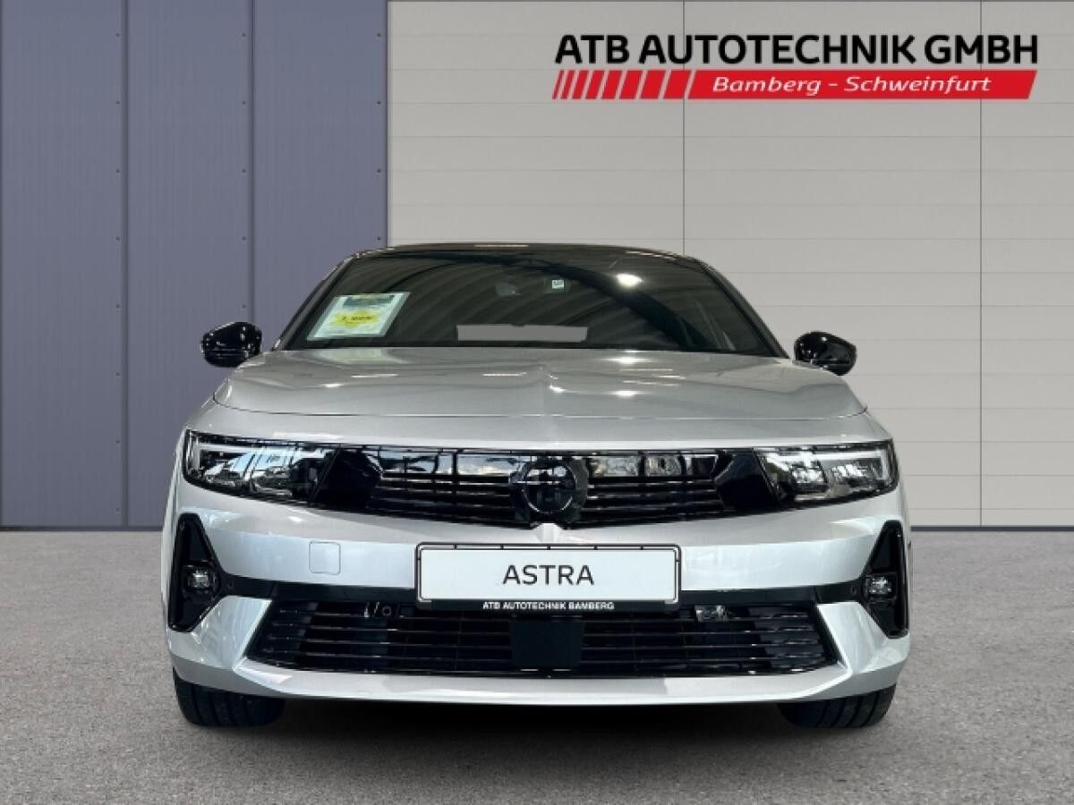 Opel Astra Ultimate befr. Sonderangebot!! HUD Panorama Navi sofort verfügbar!