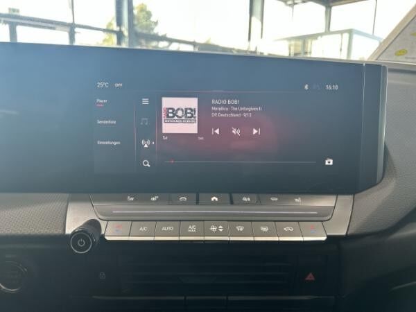Opel Astra Ultimate HUD Panorama Navi sofort verfügbar!
