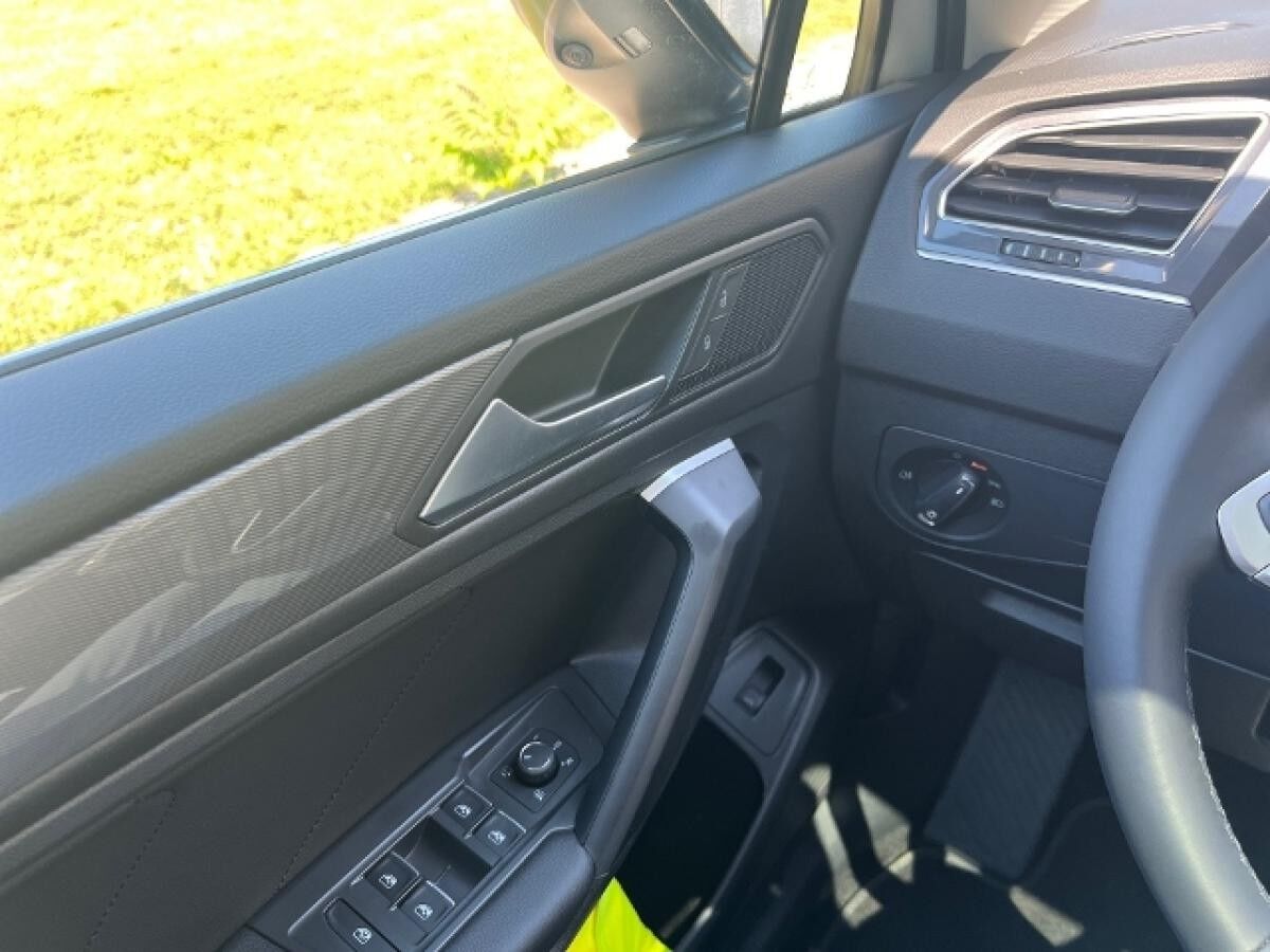 Volkswagen Tiguan Allspace 2.0 TDI Life DSG Navi AHK Kamera