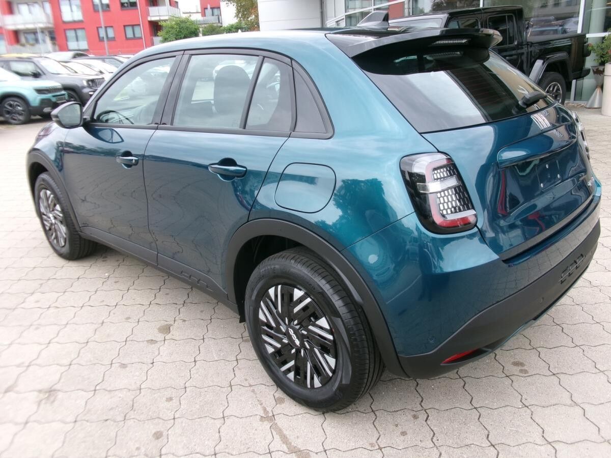 Fiat 600 1.2 Special Edition 110PS Automatik 🎉 LED ACC NAVI SHZ PDC MFL 💥Sofort verfügbar!