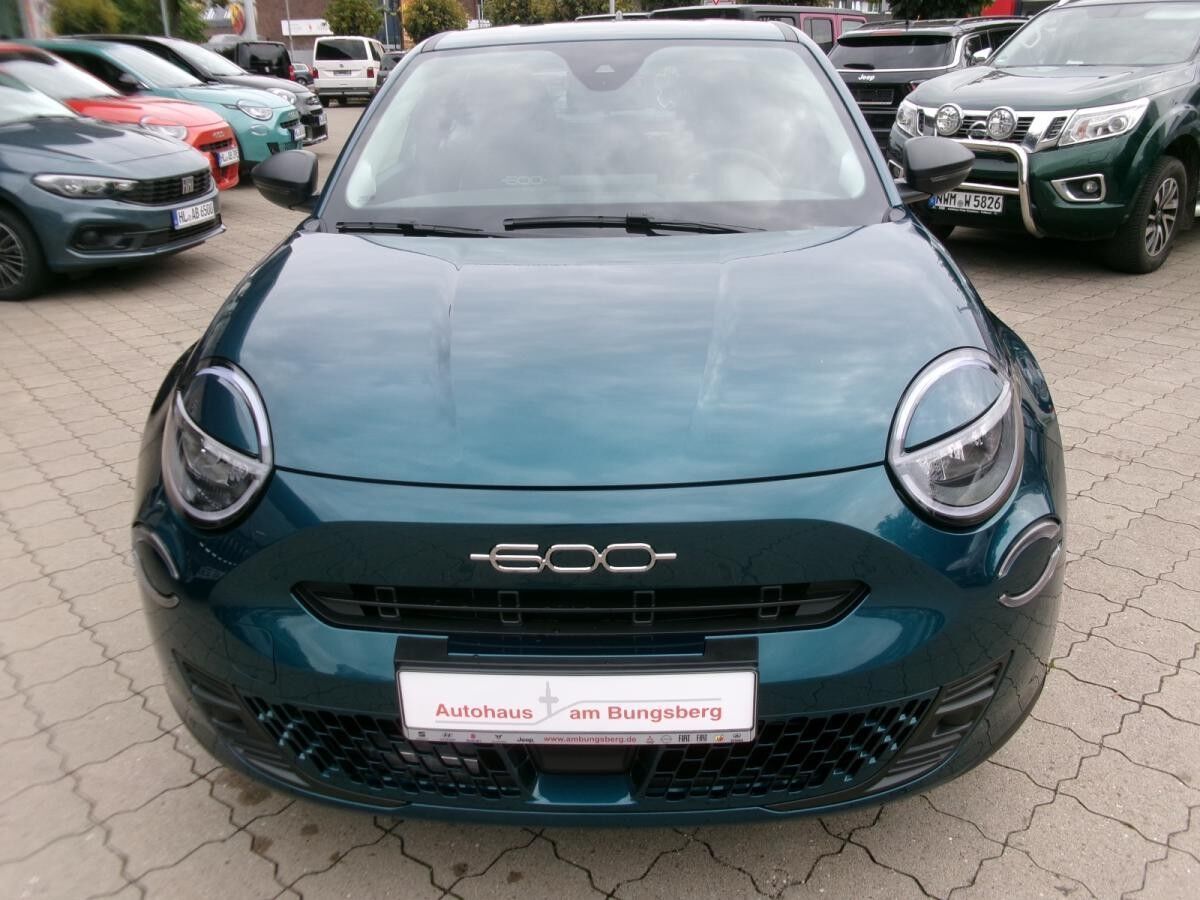 Fiat 600 1.2 Special Edition 110PS Automatik 🎉 LED ACC NAVI SHZ PDC MFL 💥Sofort verfügbar!