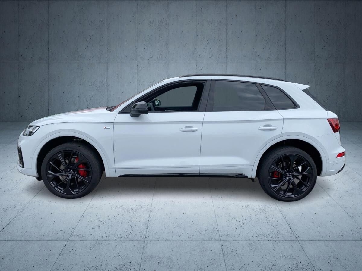 Audi Q5 S line business 40 TDI qu S tr. PANO HUD AHK