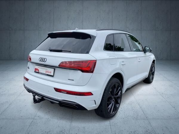Audi Q5 S line business 40 TDI qu S tr. PANO HUD AHK