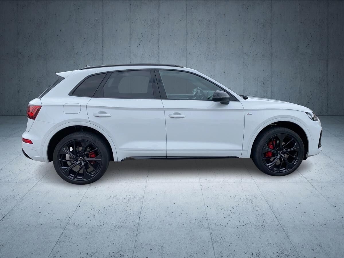 Audi Q5 S line business 40 TDI qu S tr. PANO HUD AHK