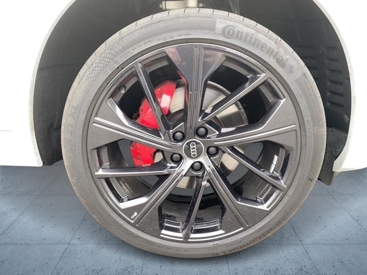 Audi Q5 S line business 40 TDI qu S tr. PANO HUD AHK