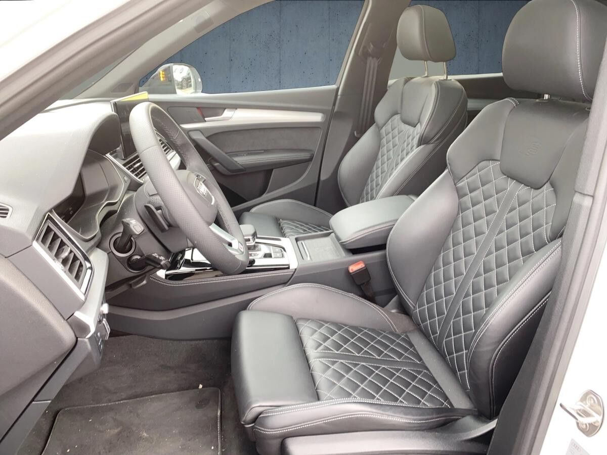 Audi Q5 S line business 40 TDI qu S tr. PANO HUD AHK