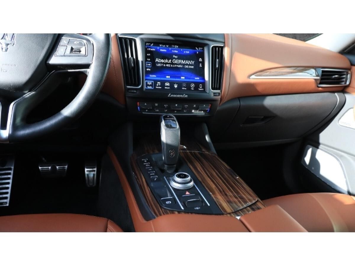Maserati Levante / Q4 GranLusso MY 19 // Matrixlicht