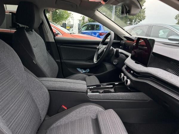 Skoda Superb Combi SELECTION 1.5 TSI e-TEC (150